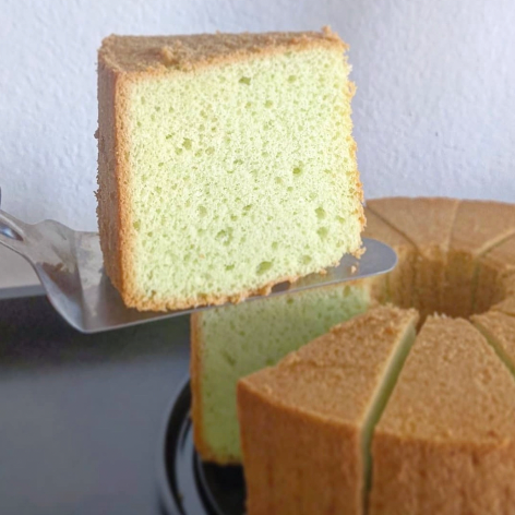 Sam's Signature Pandan Chiffon Cake